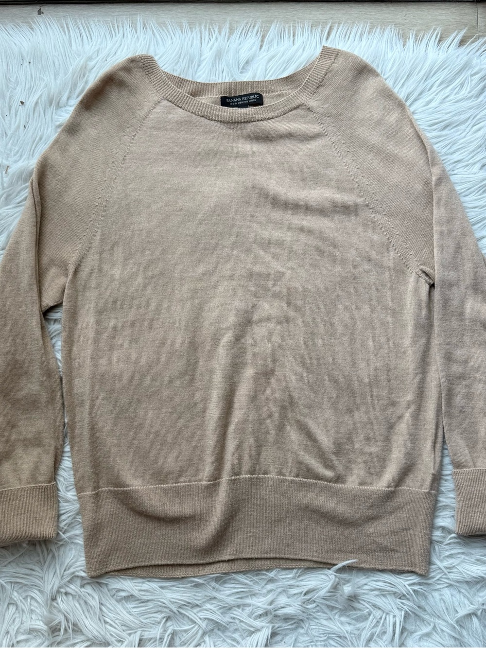 Banana Republic 100% Merino Wool Sweater XL Beige Camel Crew Neck Raglan